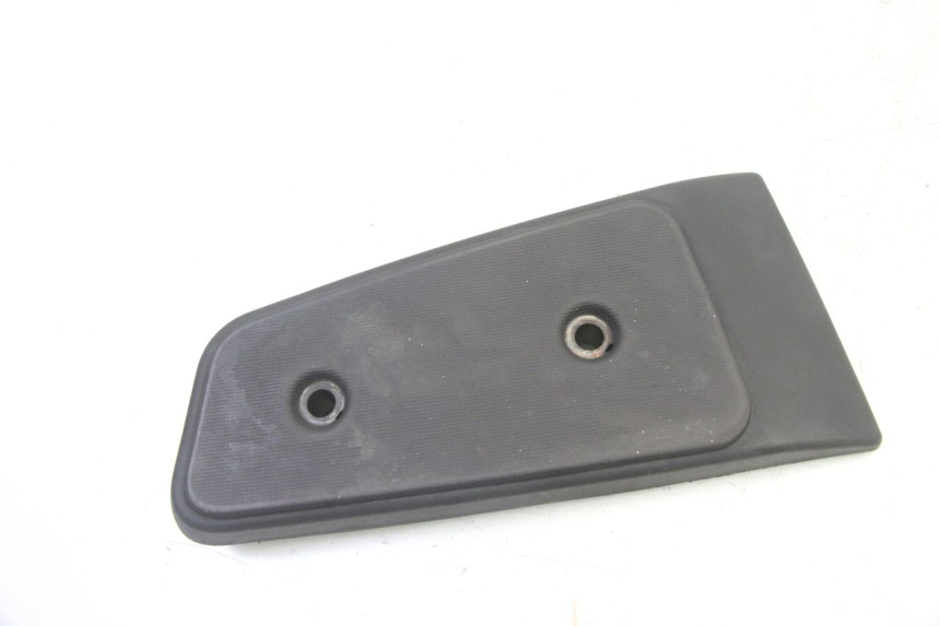 photo de FRONT RIGHT FOOTREST PIAGGIO MP3 RL 250 (2007 - 2010)