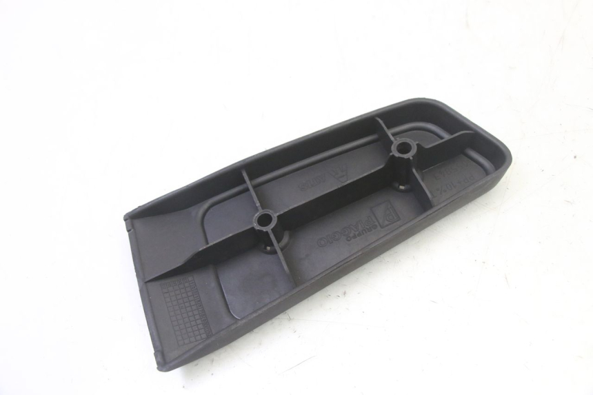 photo de FRONT RIGHT FOOTREST PIAGGIO MP3 RL 250 (2007 - 2010)
