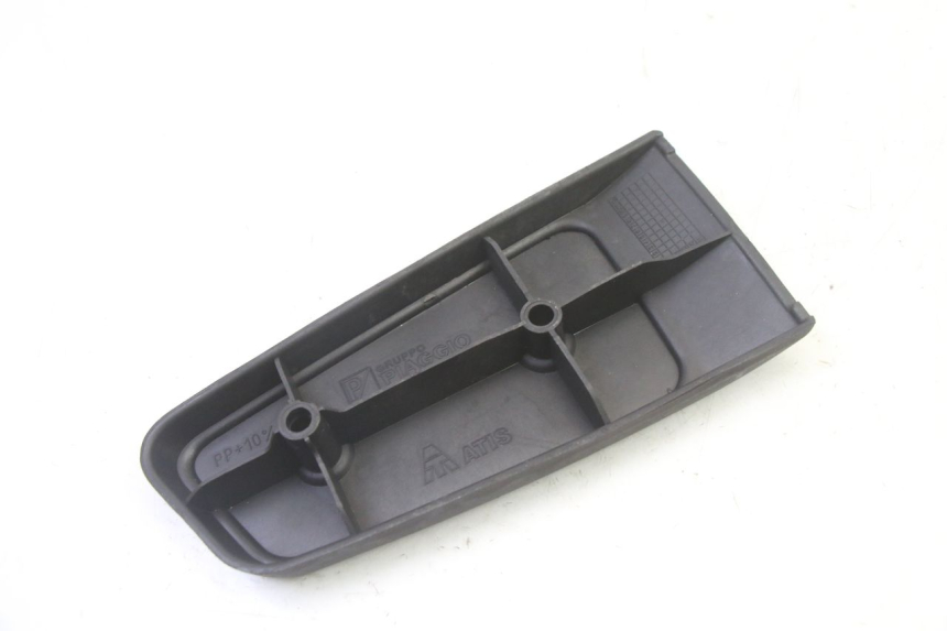 photo de FRONT RIGHT FOOTREST PIAGGIO MP3 RL 250 (2007 - 2010)