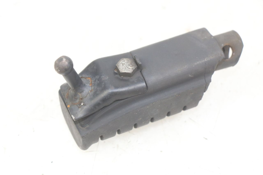 photo de RIGHT FRONT FOOTREST DAELIM VJ ROADWIN FI 125 (2008 - 2017)