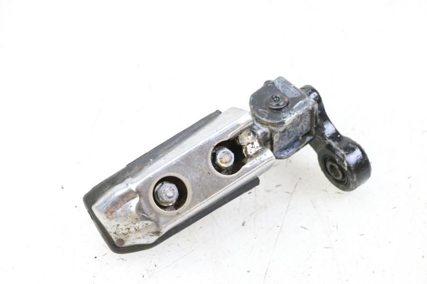 photo de FRONT LEFT FOOTREST YAMAHA FJ 36Y 1100 (1984 - 1985)
