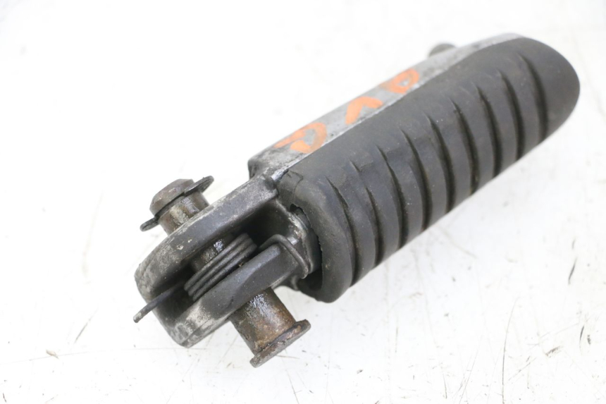 photo de LEFT FRONT FOOTREST KAWASAKI ZR7 ZR-7 S 750 (1999 - 2004)