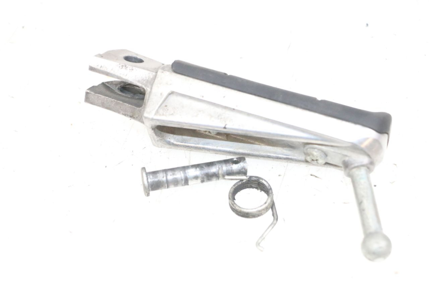 photo de FRONT LEFT FOOTREST YAMAHA MT-07 MT07 ABS 700 (2018 - 2020) - Zoom on usage condition