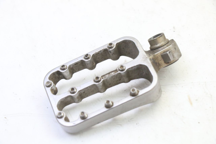 photo de FRONT LEFT FOOTREST KTM SUPERENDURO R 950 (2005 - 2009)