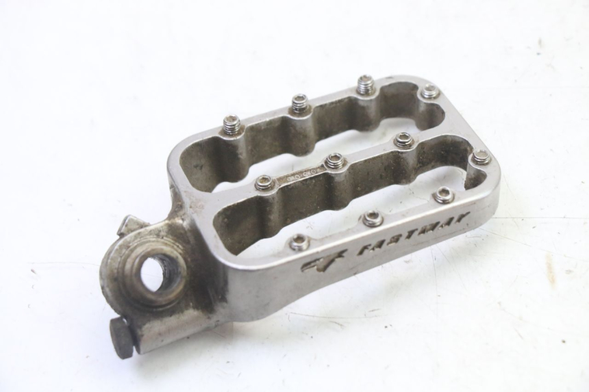 photo de FRONT LEFT FOOTREST KTM SUPERENDURO R 950 (2005 - 2009)