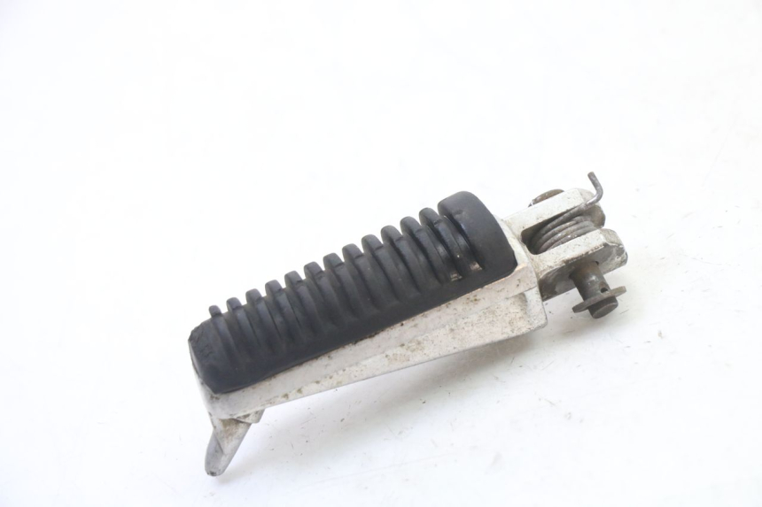 photo de FRONT LEFT FOOTREST YAMAHA TDR DELTABOX 125 (1993 - 2003)
