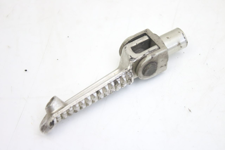 photo de LEFT FRONT FOOTREST YAMAHA YZF R1 1000 (2007 - 2008)