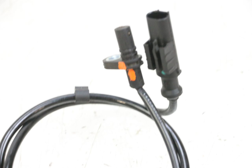 photo de FRONT ABS SENSOR SEGWAY NINEBOT E125S 1 (2022 - 2026) - Technical close-up