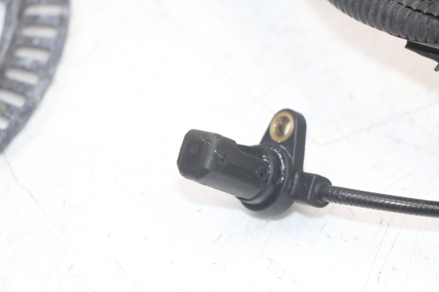 photo de FRONT ABS SENSOR PIAGGIO MP3 HPE 350 (2018 - 2020)