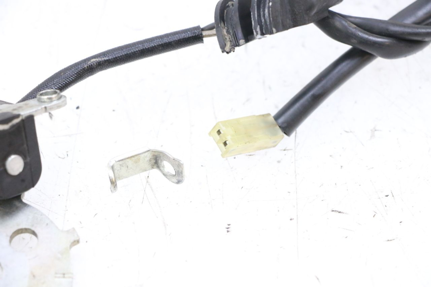 photo de IGNITION SENSOR YAMAHA FJR ABS 1300 (2006 - 2012) - Alternative perspective