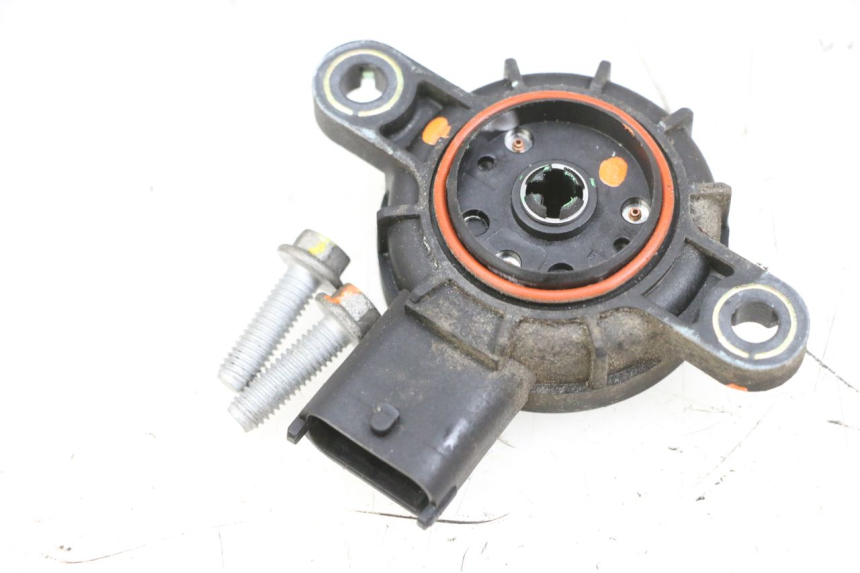 photo de ROLL LOCK POSITION SENSOR PIAGGIO MP3 125 (2006 - 2014) - Zoom on usage condition