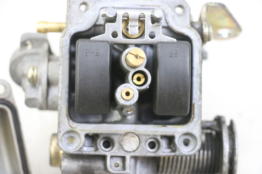 photo de CARBURETOR GOES WIKI 125 (2010 - 2015) - Detailed visual inspection