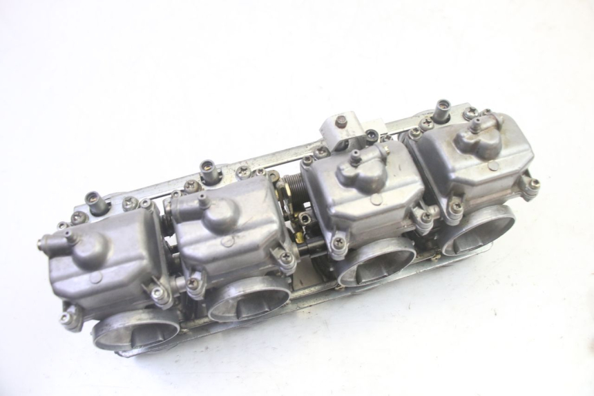 photo de CARBURETOR KAWASAKI GPZ RX 1000 (1986 - 1988) - Fixing points details