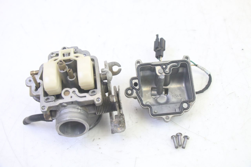 photo de CARBURETOR SYM GTS EVO 125 (2009 - 2013) - Surface and material condition