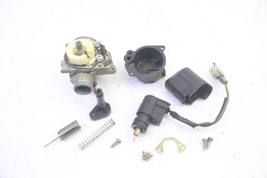 photo de CARBURETOR PEUGEOT LUDIX 50 (2008 - 2017) - Surface and material condition