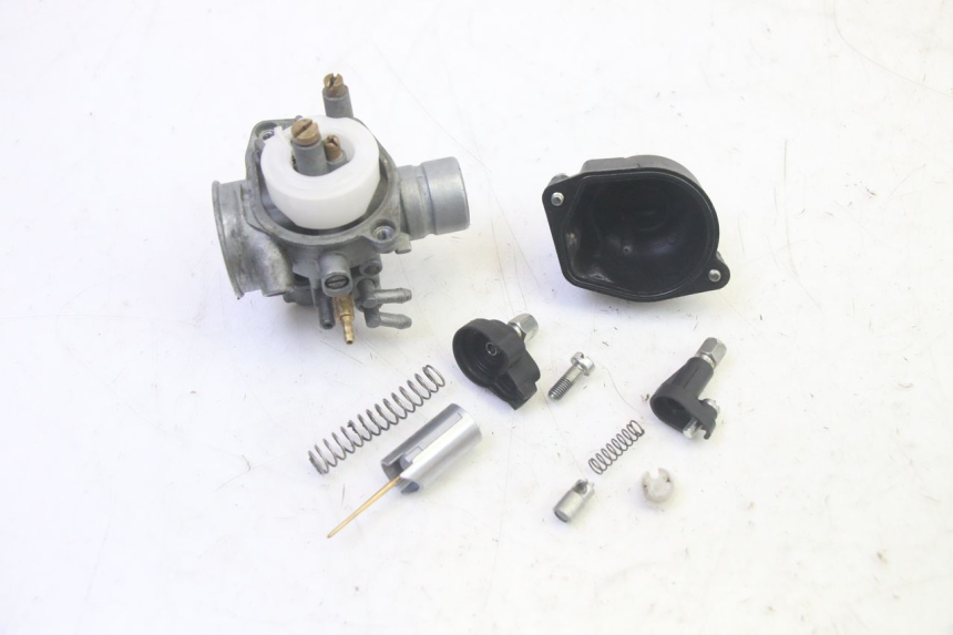 photo de CARBURETOR YAMAHA TZR 50 (2008 - 2016) - Surface and material condition
