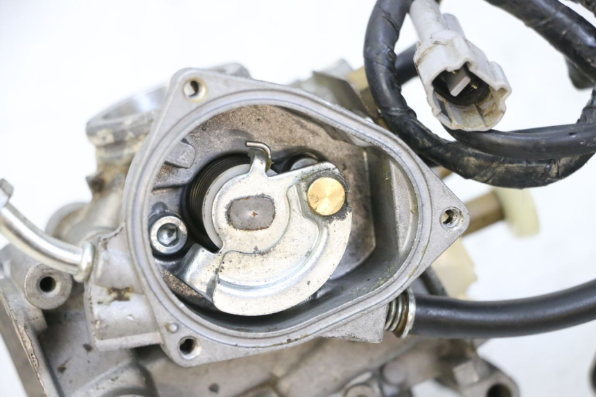 photo de CARBURETOR YAMAHA YFM R RAPTOR 250 (2008 - 2014) - Spare part profile view