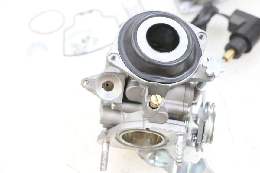 photo de CARBURETOR YAMAHA YP MAJESTY 125 (2002 - 2006) - Additional view of the item