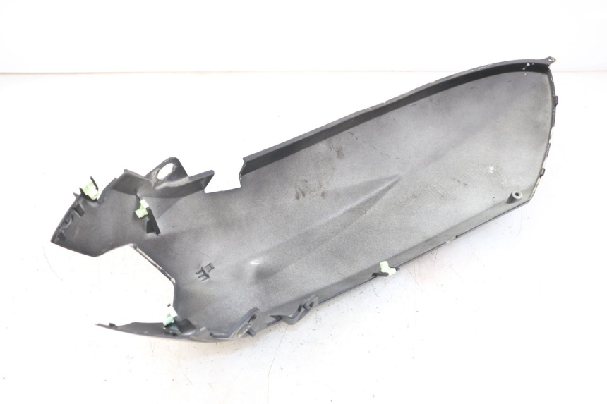 photo de REAR FAIRING PEUGEOT KISBEE 2T 50 (2018 - 2022)