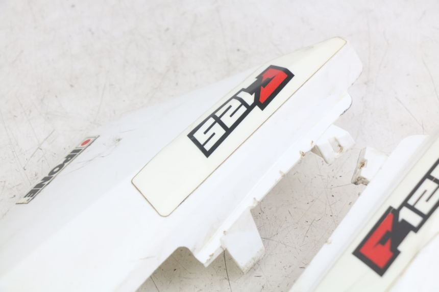 photo de REAR FAIRING YCF R-START 125