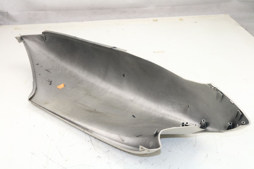 photo de REAR PANEL MBK SKYLINER 125 (2001 - 2003)