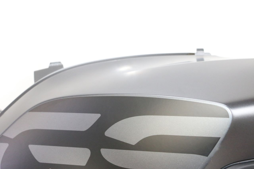 photo de RIGHT FUEL TANK PANEL BMW R GS 1250 (2021 - 2024) - Focus on structure