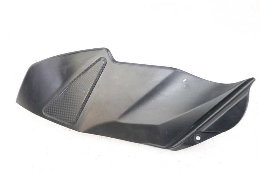 photo de LEFT TANK FAIRING SUZUKI GSR 750 (2011 - 2017)