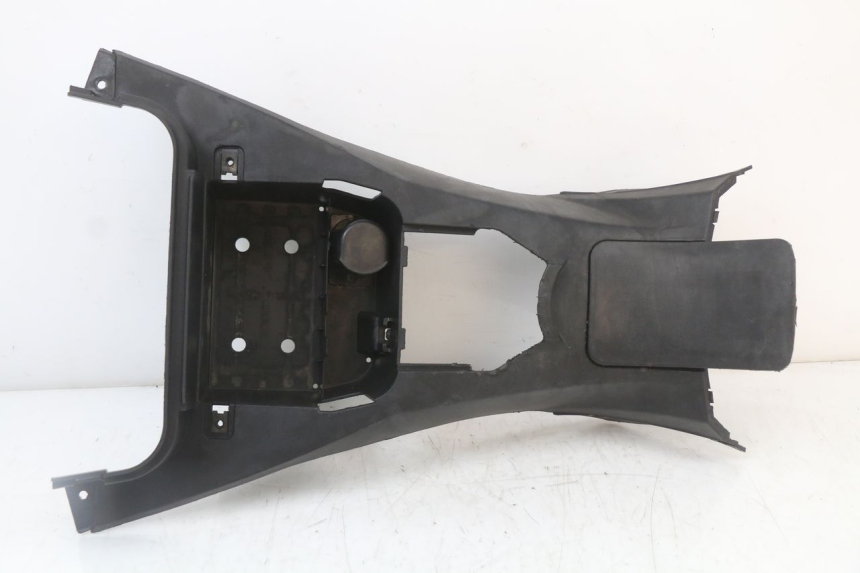 photo de FUEL TANK PANEL LONGJIA EASY MAX 125 (2020 - 2024)