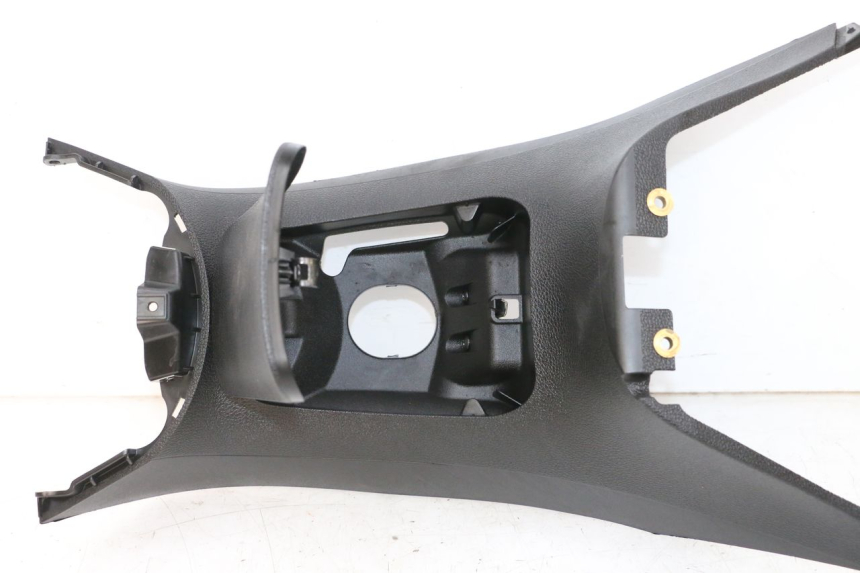 photo de FUEL TANK PANEL PIAGGIO MP3 HPE 300 (2019 - 2026) - Zoom on usage condition