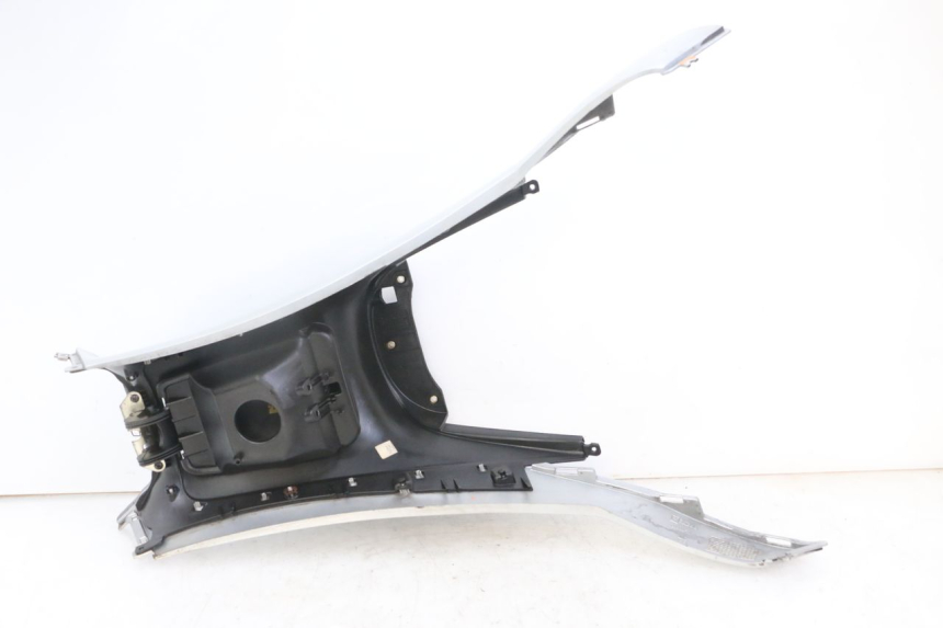 photo de FUEL TANK PANEL PIAGGIO MP3 LT 300 (2010 - 2016)