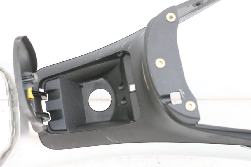 photo de FUEL TANK PANEL PIAGGIO MP3 LT 300 (2010 - 2016)