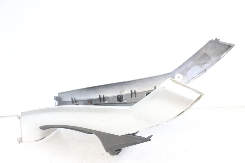 photo de FUEL TANK PANEL PIAGGIO MP3 LT 300 (2010 - 2016)