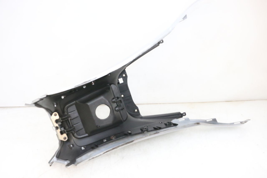 photo de FAIRING TANK PIAGGIO MP3 RL 250 (2007 - 2010) - Product overview