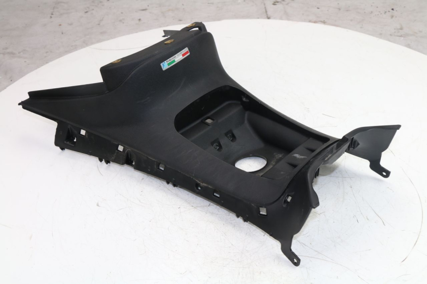 photo de FUEL TANK PANEL PIAGGIO MP3 LT 400 (2007 - 2012)