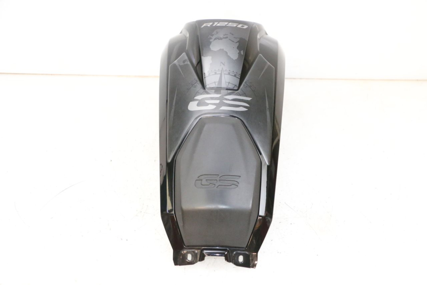 photo de FUEL TANK PANEL BMW R GS 1250 (2021 - 2024) - Focus on structure
