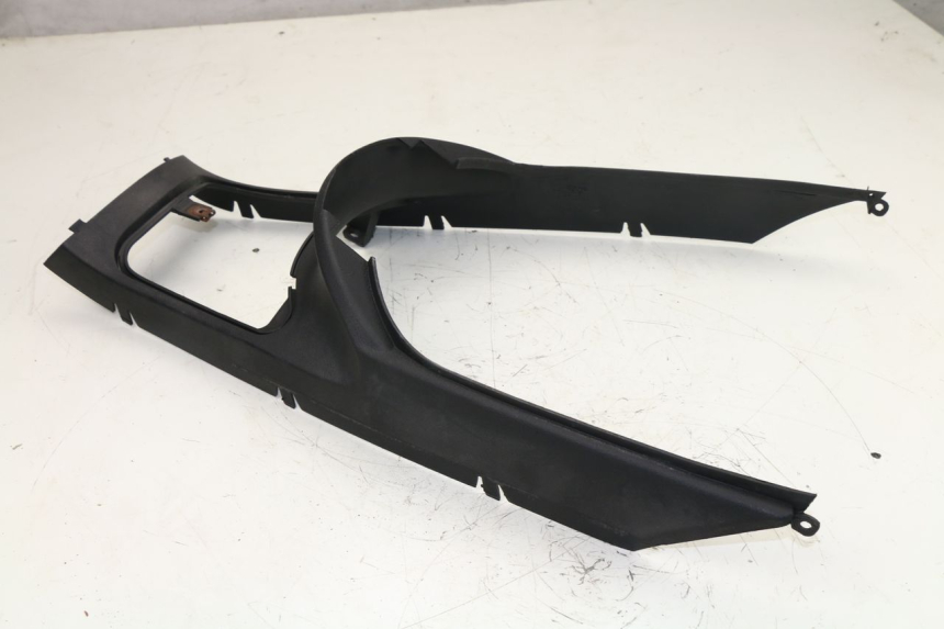 photo de FUEL TANK PANEL YAMAHA YP MAJESTY 125 (2007 - 2010)