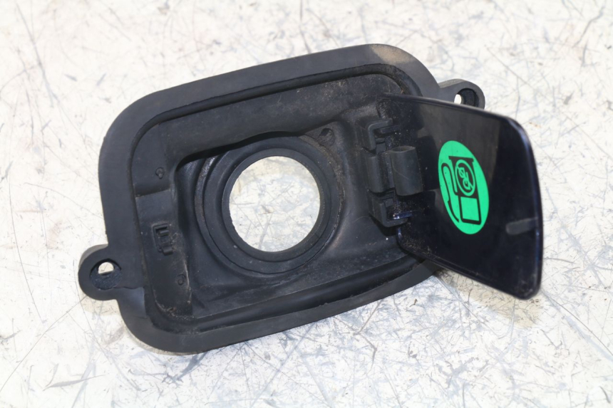 photo de FUEL TANK PANEL YAMAHA YP MAJESTY 125 (1998 - 2001)