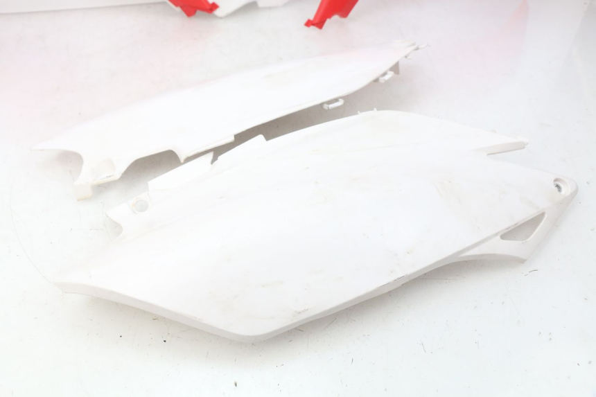 photo de COMPLETE FAIRING BODYWORK HONDA CRF 250 (2010 - 2013)