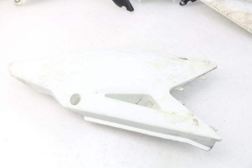 photo de COMPLETE FAIRING SUZUKI RMZ RM-Z 450 (2008 - 2011)