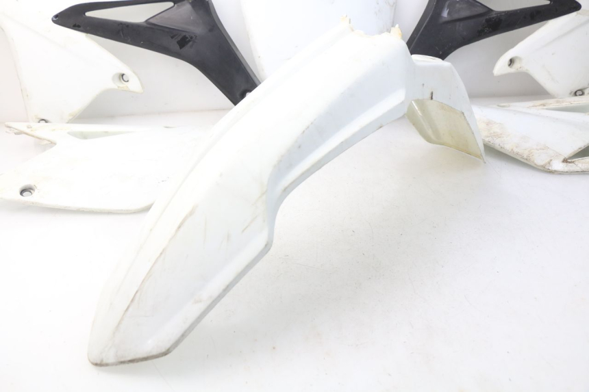 photo de COMPLETE FAIRING SUZUKI RMZ RM-Z 450 (2008 - 2011)