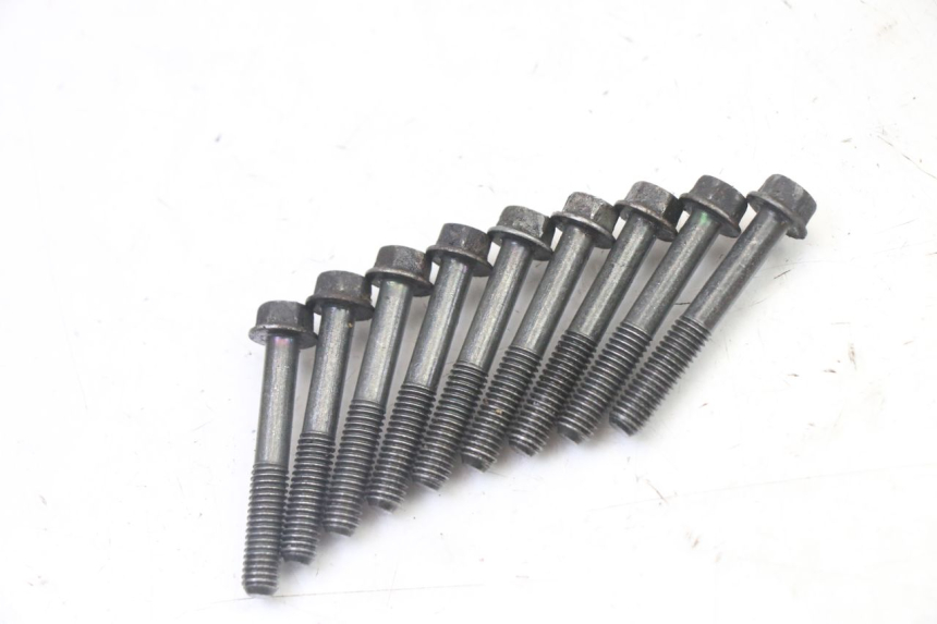 photo de IGNITION COVER YAMAHA XMAX X-MAX 125 (2006 - 2009) - Fixing points details