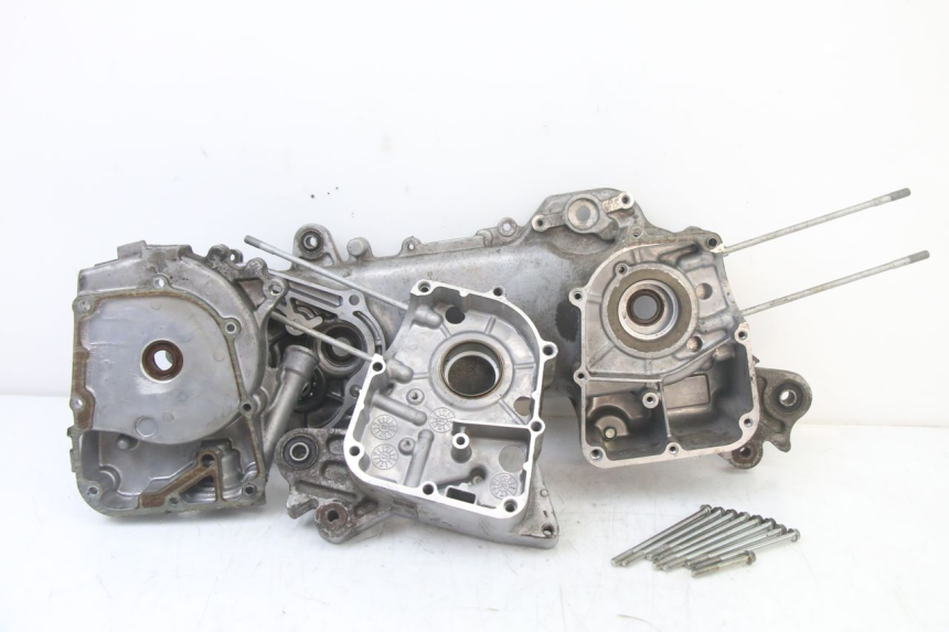 photo de ENGINE LOWER CRANKCASE KYMCO AGILITY 4T 50 (2018 - 2022)
