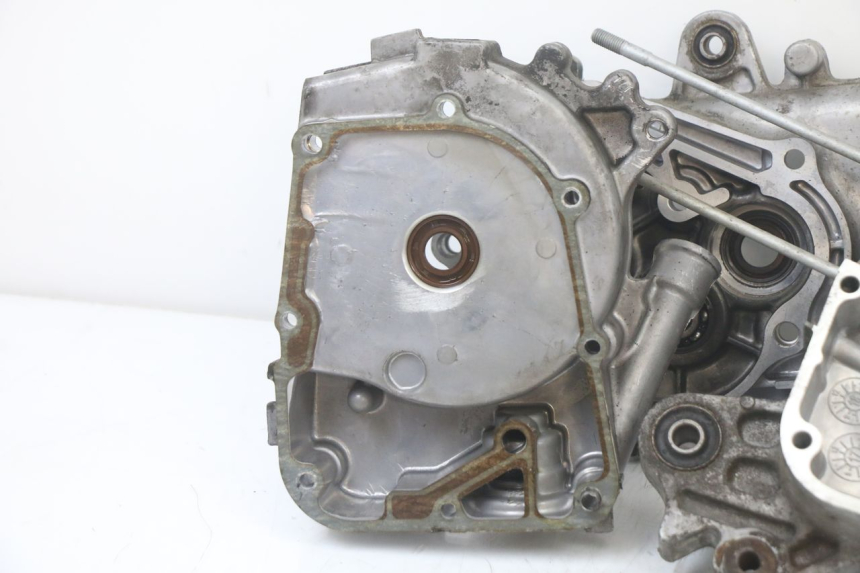 photo de ENGINE LOWER CRANKCASE KYMCO AGILITY 4T 50 (2018 - 2022)