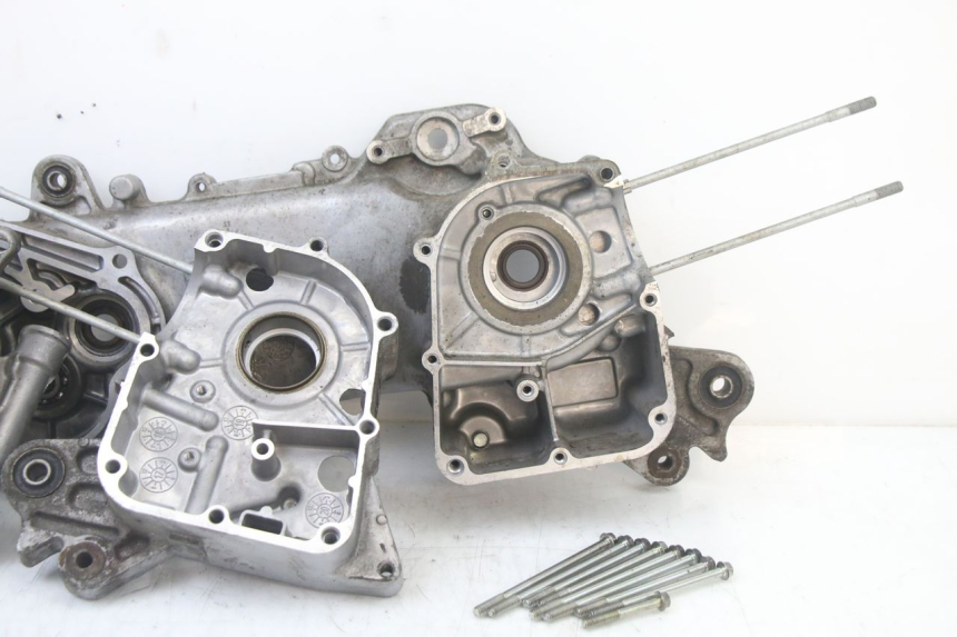 photo de ENGINE LOWER CRANKCASE KYMCO AGILITY 4T 50 (2018 - 2022)