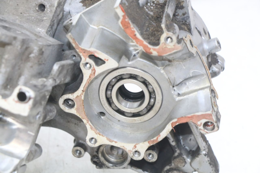 photo de ENGINE BOTTOM CASE KYMCO AGILITY NAKED RENOUVO 2T 50 (2011 - 2018)