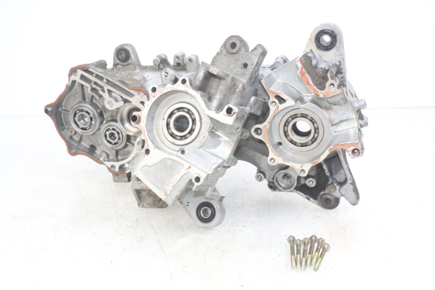 photo de ENGINE BOTTOM CASE KYMCO AGILITY NAKED RENOUVO 2T 50 (2011 - 2018)
