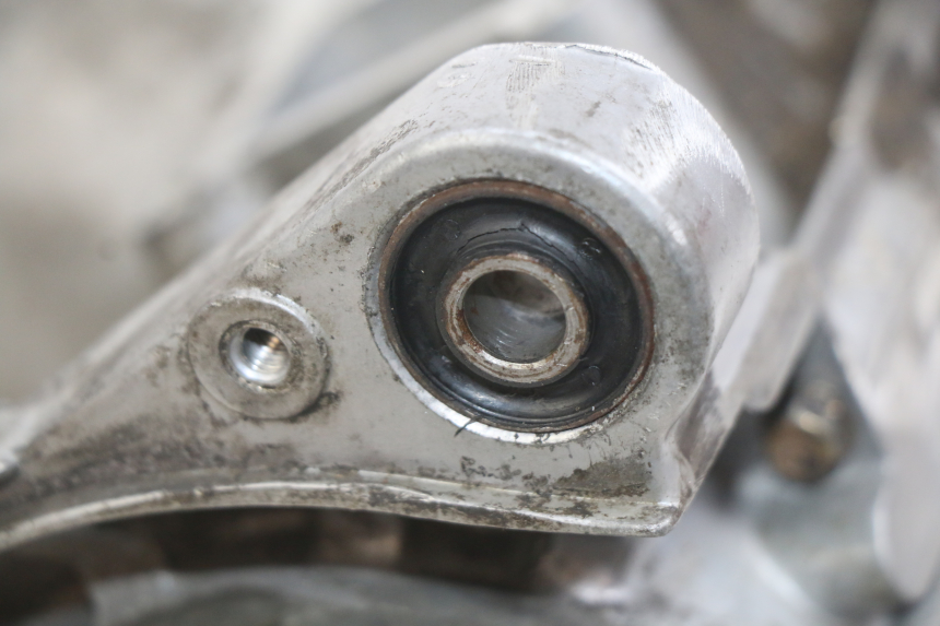 photo de ENGINE BOTTOM CASE KYMCO AGILITY NAKED RENOUVO 2T 50 (2011 - 2018)