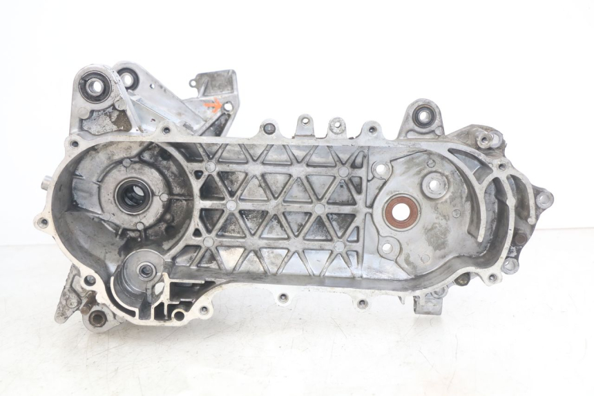 photo de ENGINE BOTTOM CASE KYMCO AGILITY NAKED RENOUVO 2T 50 (2011 - 2018)