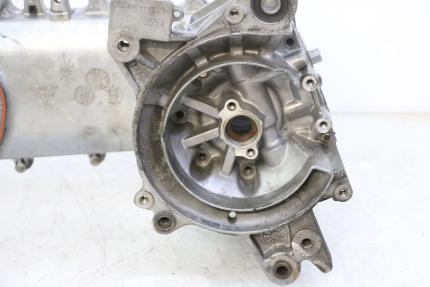 photo de ENGINE BOTTOM CASE KYMCO AGILITY NAKED RENOUVO 2T 50 (2011 - 2018)