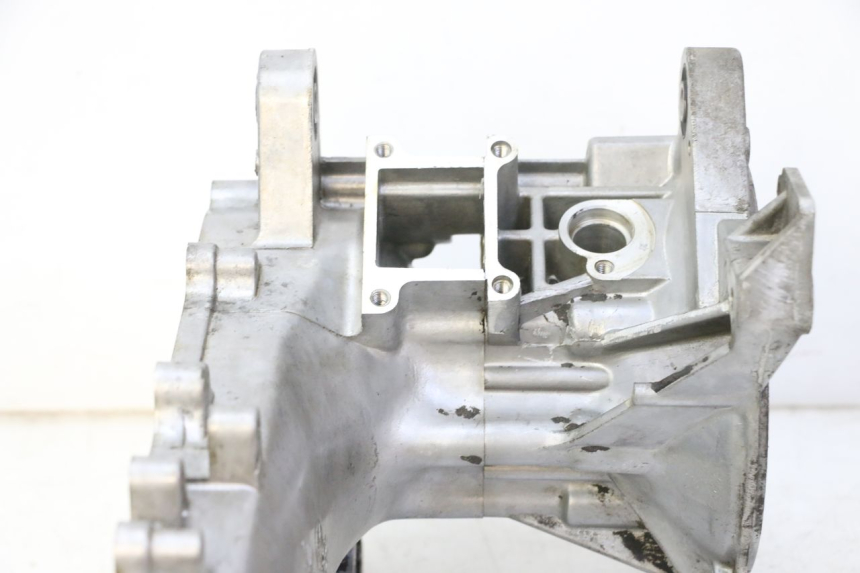 photo de ENGINE BOTTOM CASE KYMCO AGILITY NAKED RENOUVO 2T 50 (2011 - 2018)